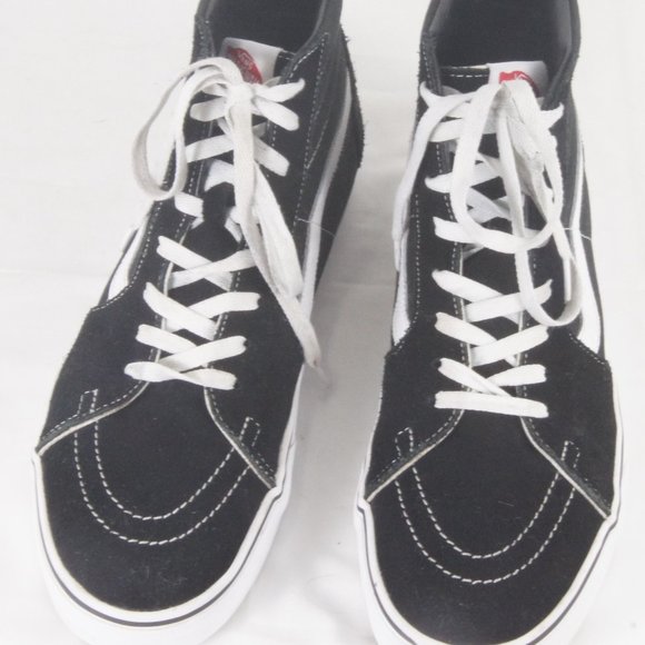 high top skateboard shoes